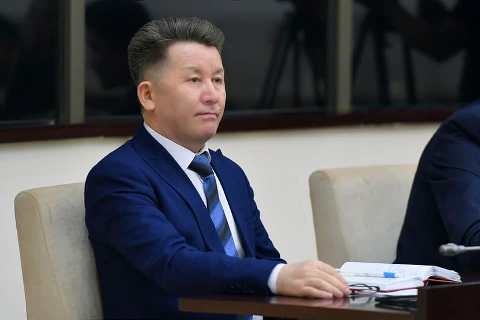 Әр адамның ішінде екі бөрі